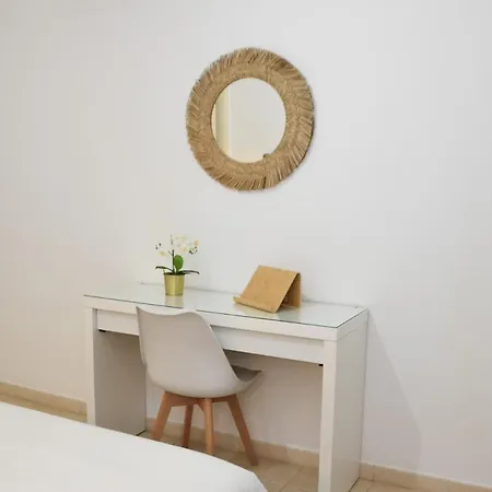 Bryson Gigantes Lejlighed *